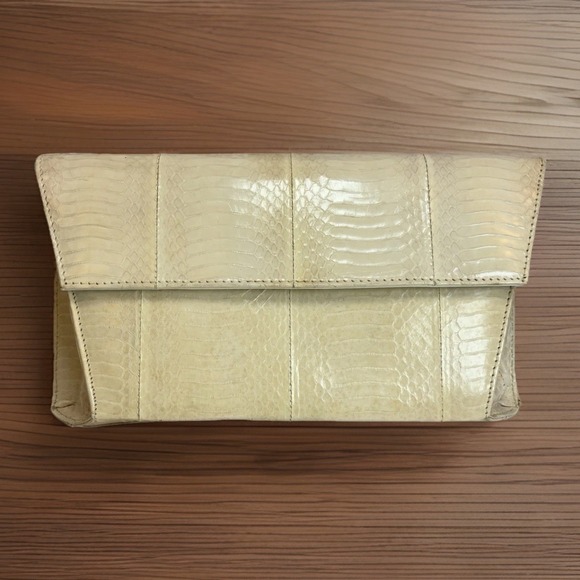 The Unbranded Brand Handbags - Vintage 1980s Ivory Snakeskin Clutch‎ Purse Bag Retro Unique Envelope Boxy